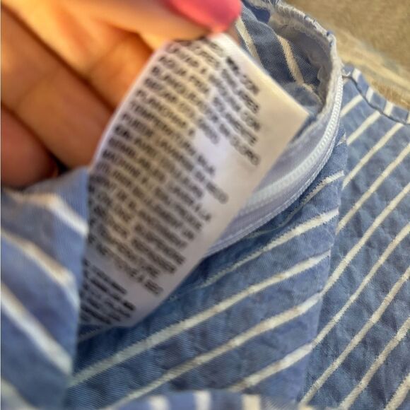 White House Black Market Seersucker Top with Tie Waist Sz 12 - Picture 13 of 14